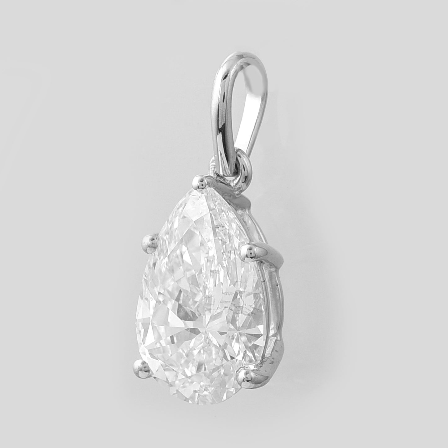 2.03 Carats Lab Grown Diamond 14K Gold Pendant