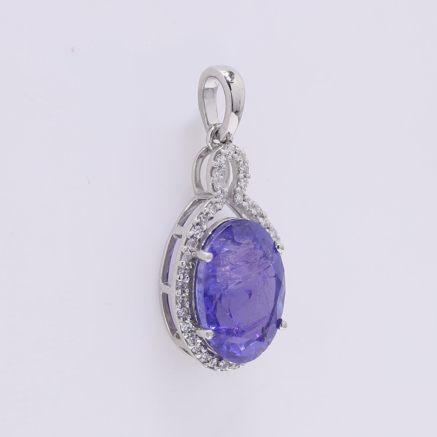 3.27 Ct Oval Mixed Cut Natural Tanzanite 950 Platinum Pendant