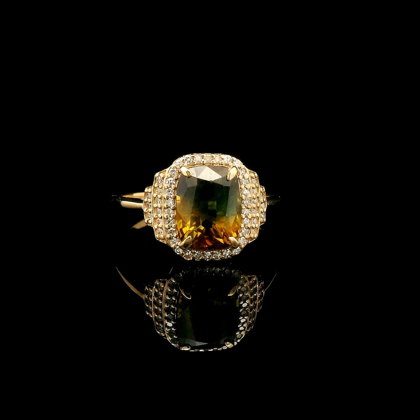 2.81 Ct Cushion Mixed Cut Natural Bi-Coloured Sapphire 14K Gold Ring