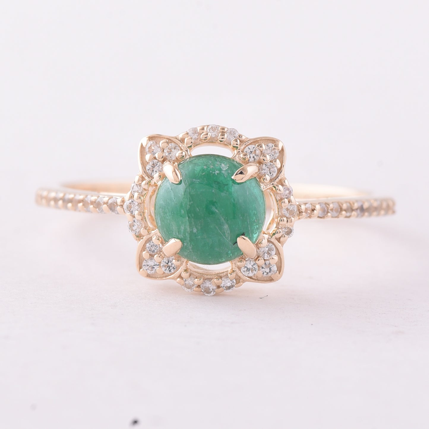 0.93 Ct Round Emerald 9K Gold Ring