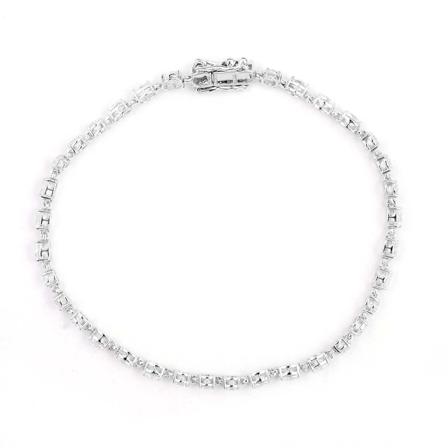 4.37 Carats Lab Grown Diamond 14K Gold Bracelet