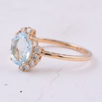 1.30 Ct Oval Natural Aquamarine 14K Gold Ring