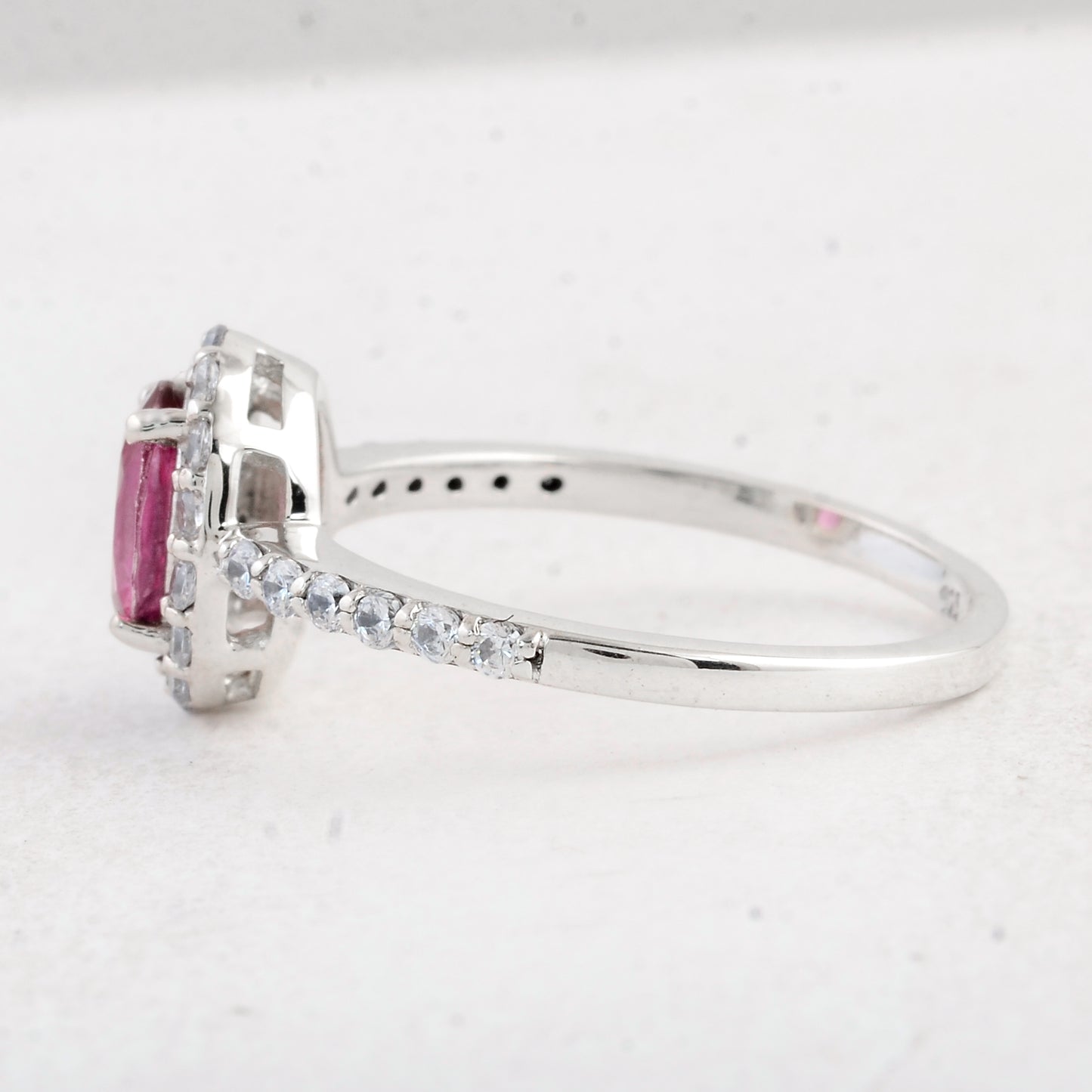 1.56 Ct Oval Pink Topaz 925 Sterling Silver Ring