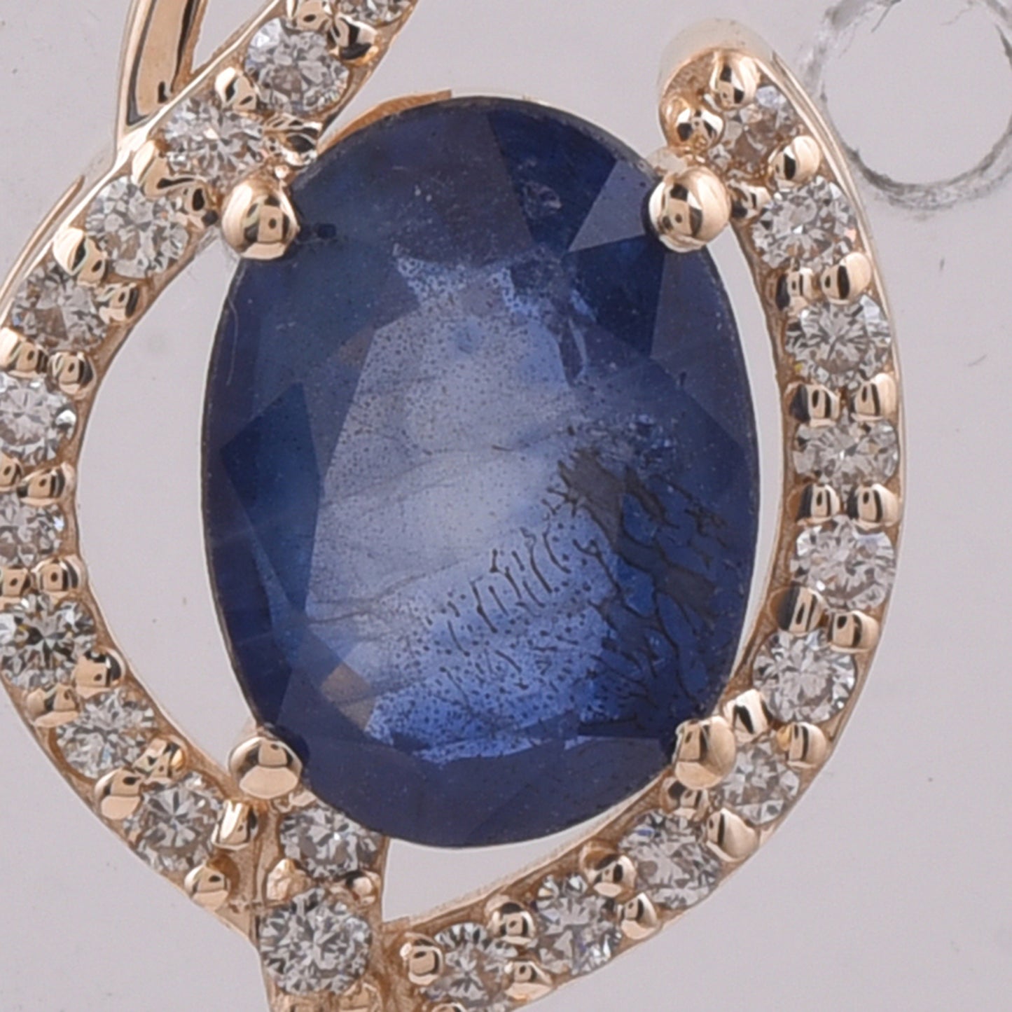 1.71 Ct Oval Natural Sapphire 14K Gold Pendant