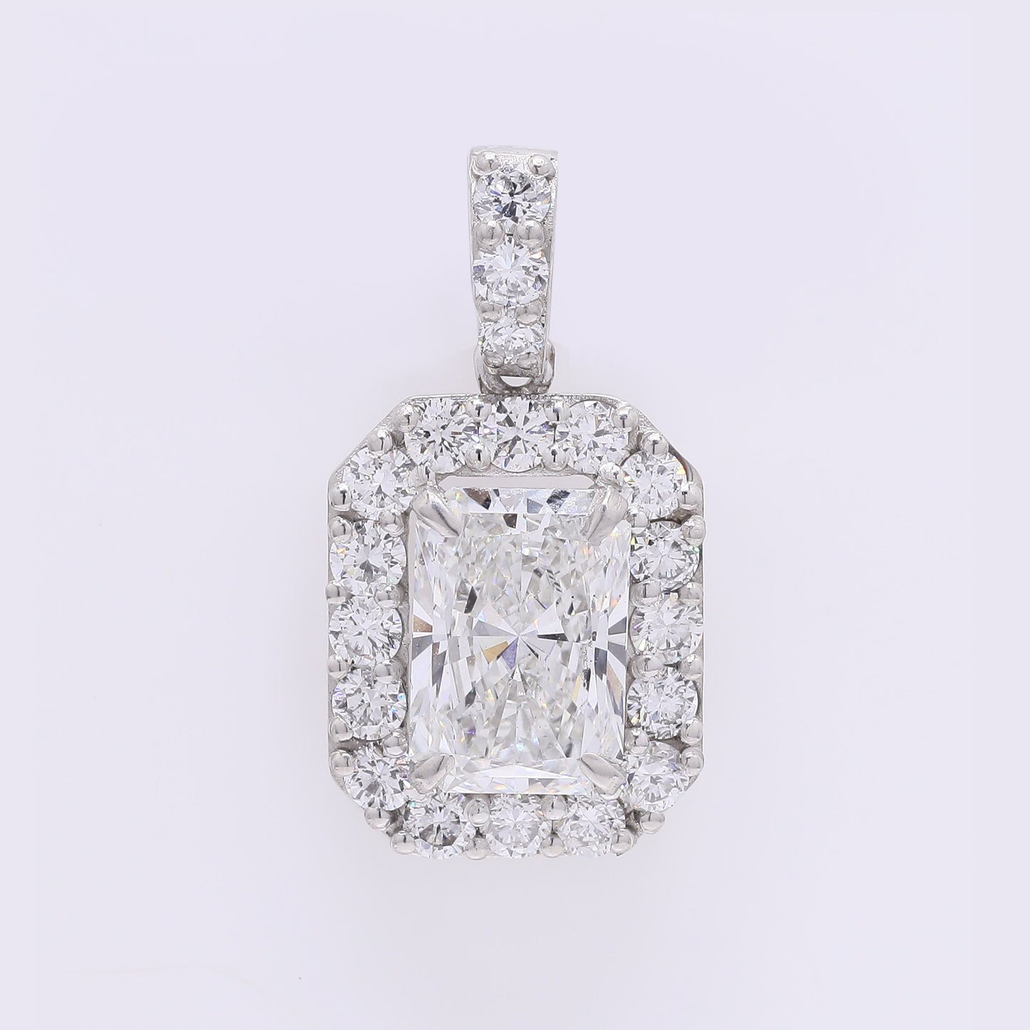 2.56 Carats Lab Grown Diamond 950 Platinum Pendant
