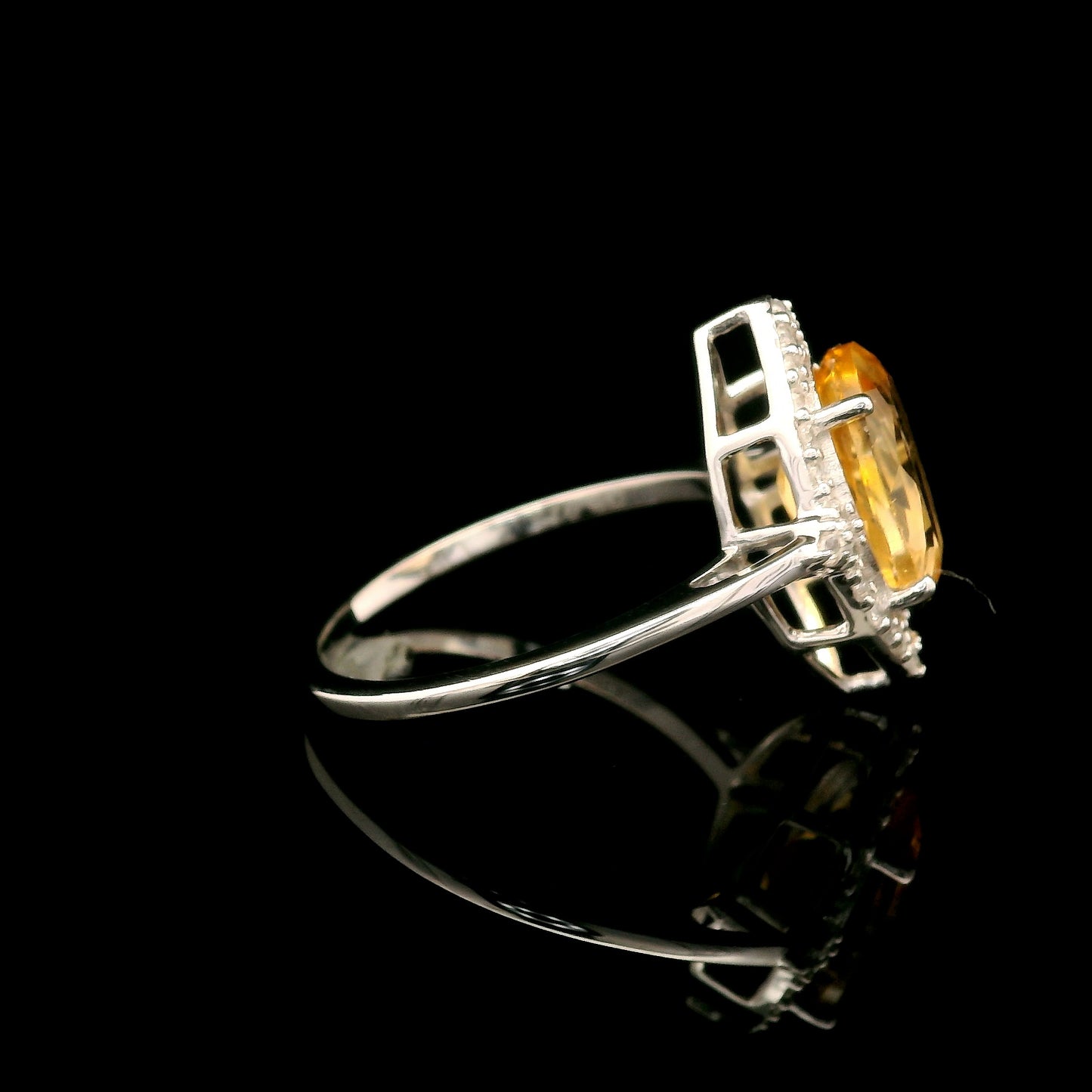 2.64 Ct Oval Citrine, White Zircon 925 Sterling Silver Ring