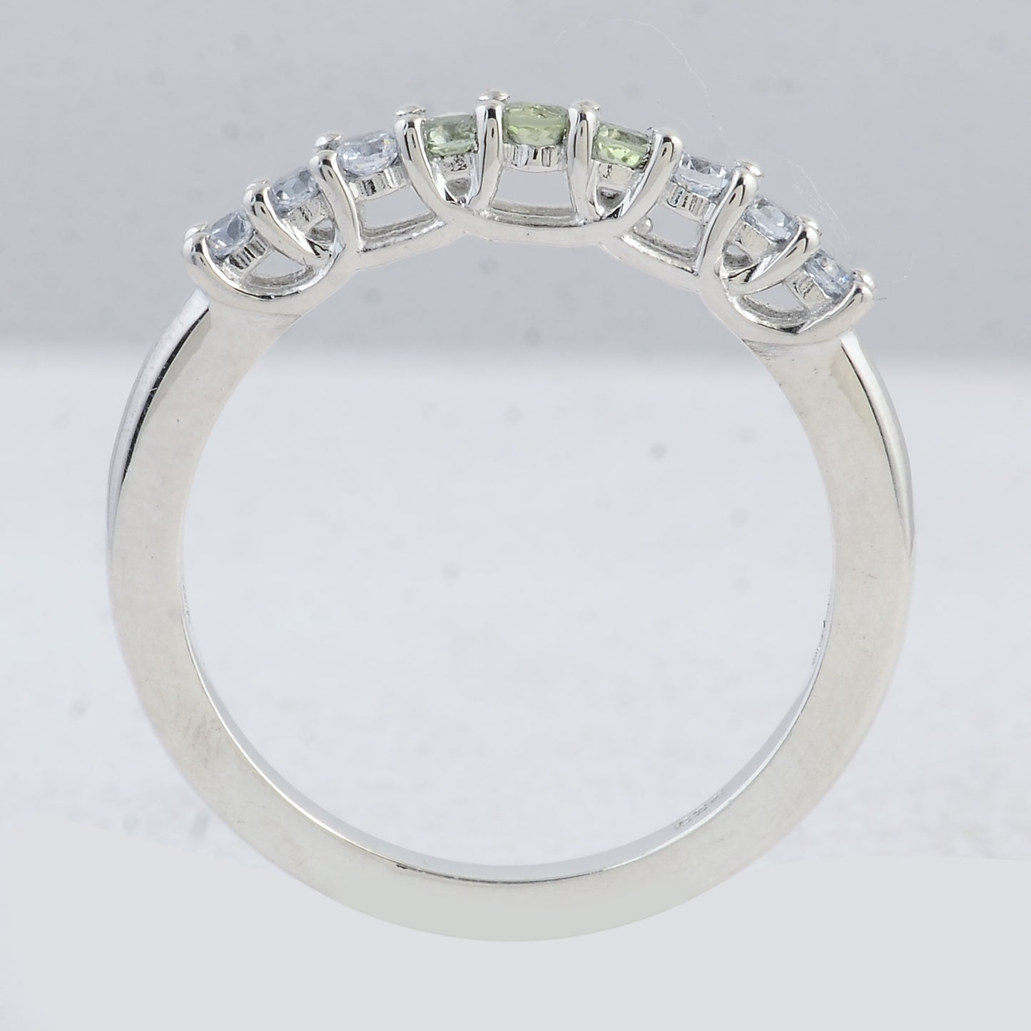 0.44 Ct Round Peridot 925 Sterling Silver Ring