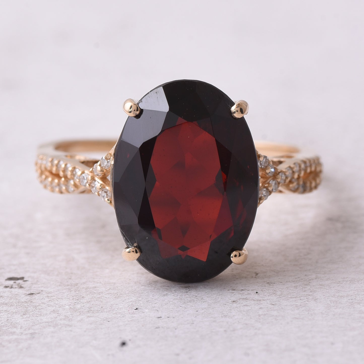 7.45 Ct Oval Natural Garnet 14K Gold Ring