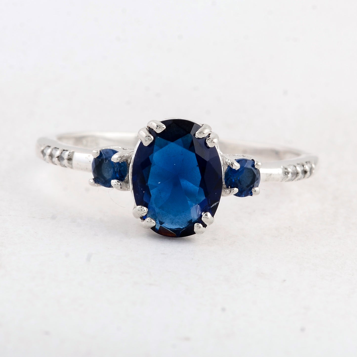 1.62 Ct Oval Created Glass Sapphire 925 Sterling Silver Ring