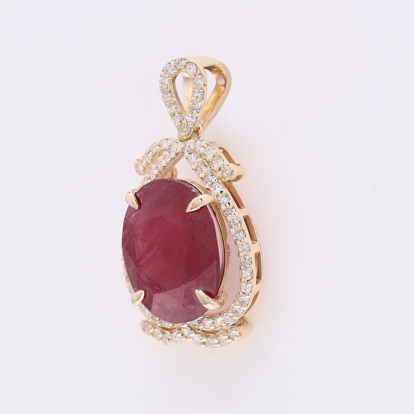 3.70 Ct Oval Mixed Cut Natural Ruby 14K Gold Pendant