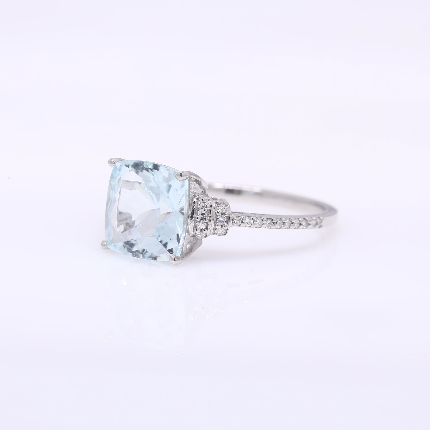 2.85 Ct Cushion Mixed Cut Natural Aquamarine 950 Platinum Ring