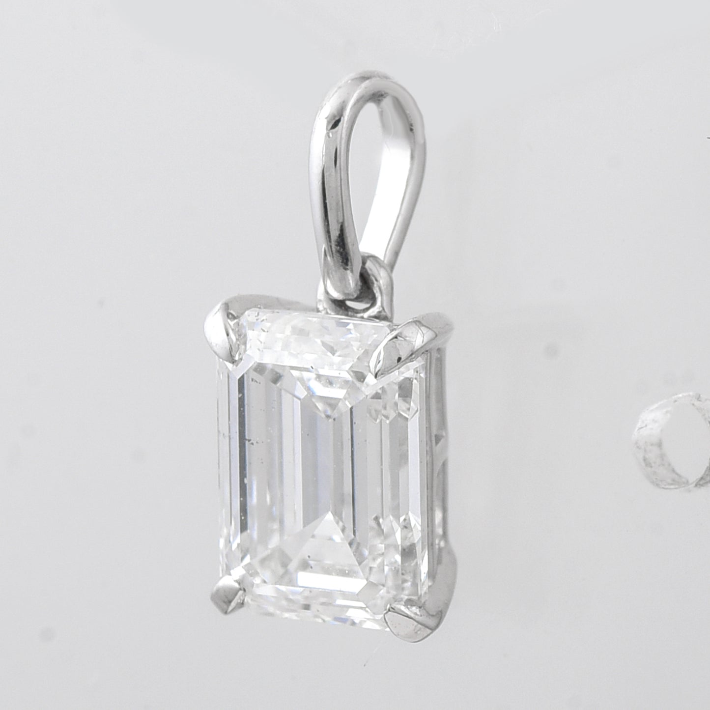 2.01 Carats Lab Grown Diamond 14K Gold Pendant