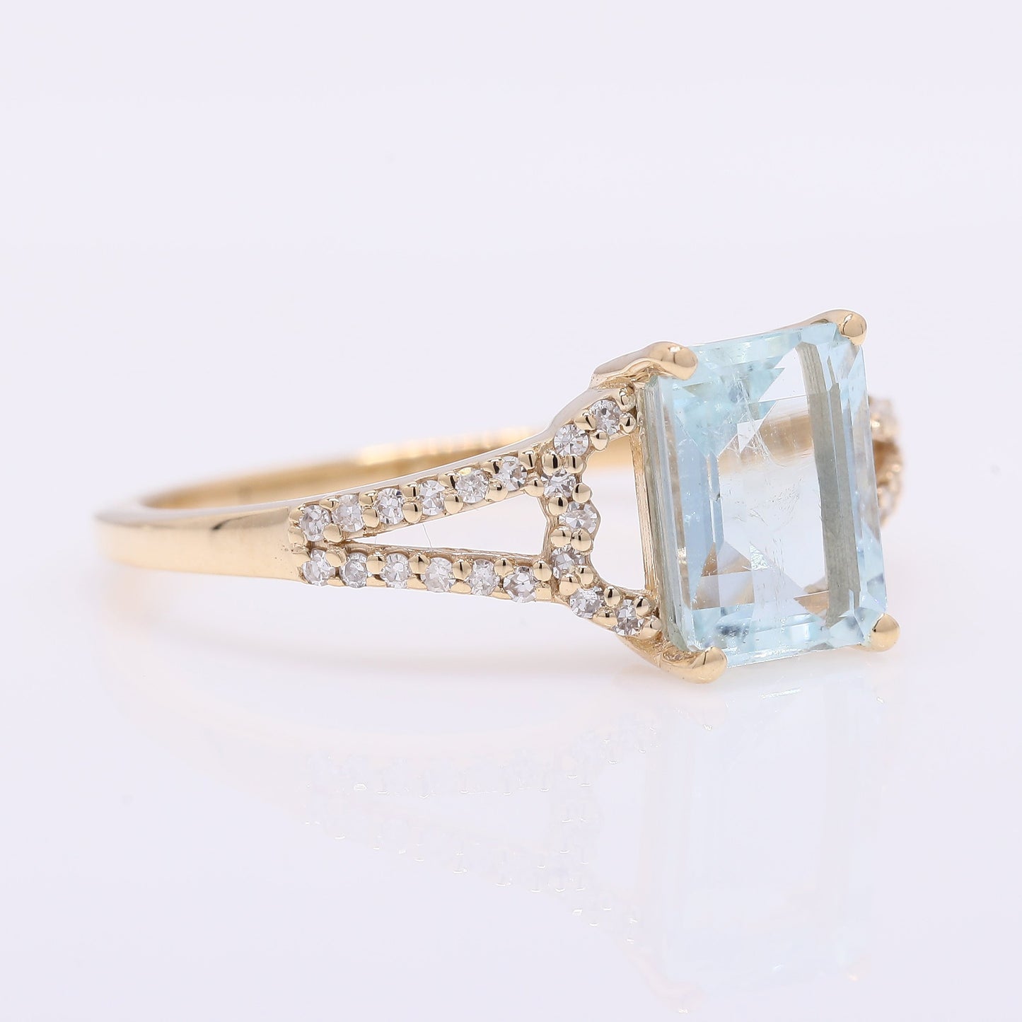 1.63 Ct Octagon Step Cut Natural Aquamarine 14K Gold Ring