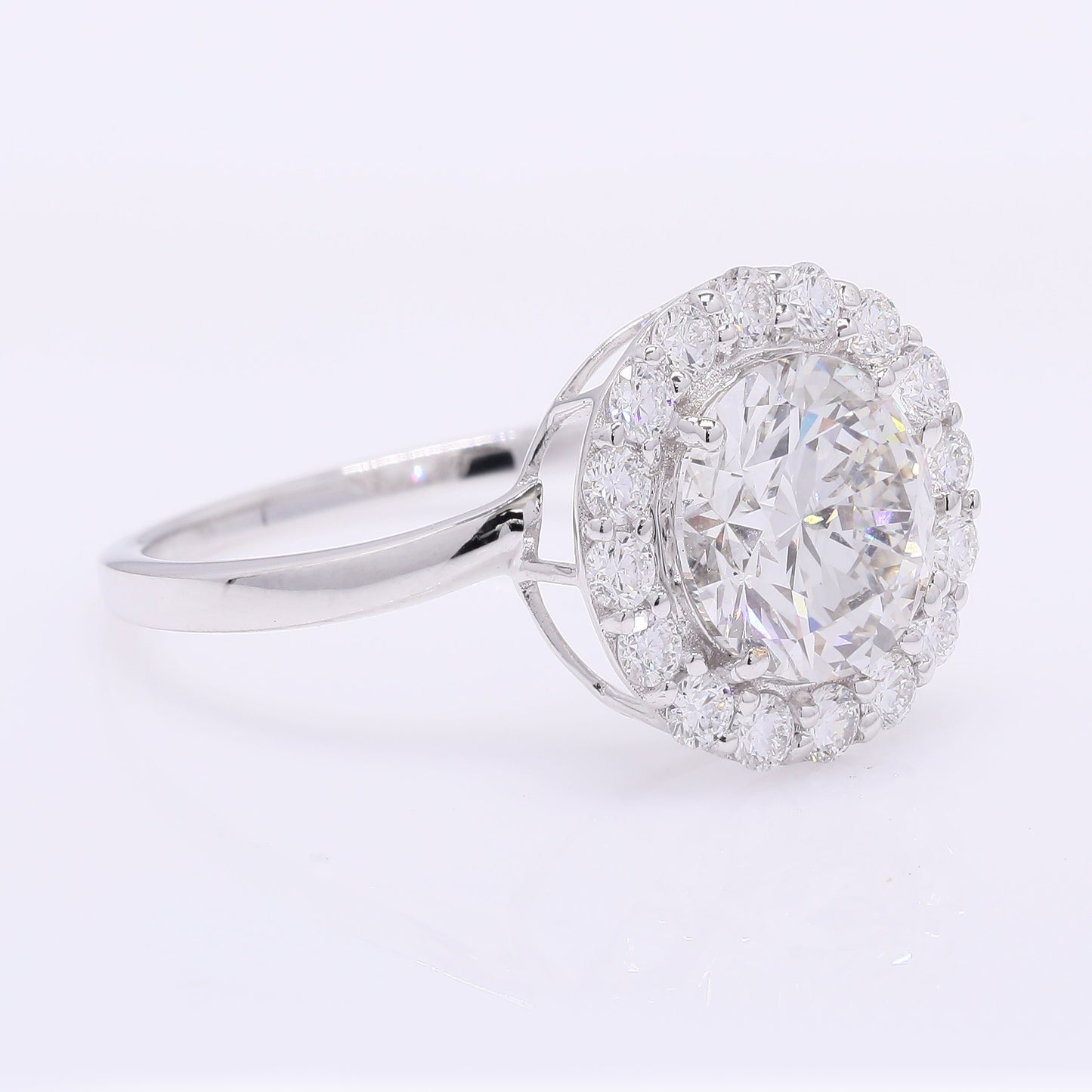 2.61 Carats Lab Grown Diamond 14K Gold Ring