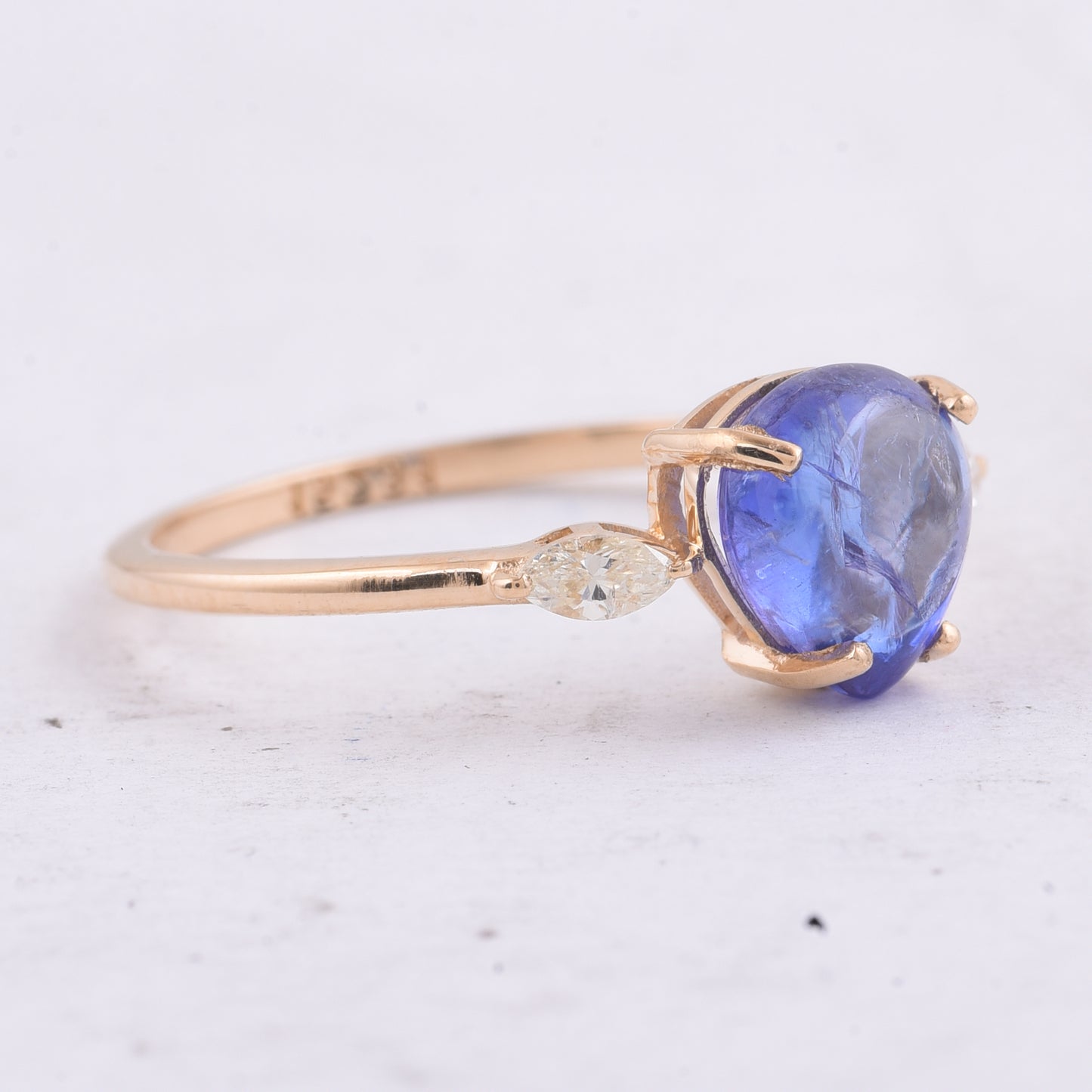 2.20 Ct Fancy Cabochon Cut Natural Tanzanite 14K Gold Ring