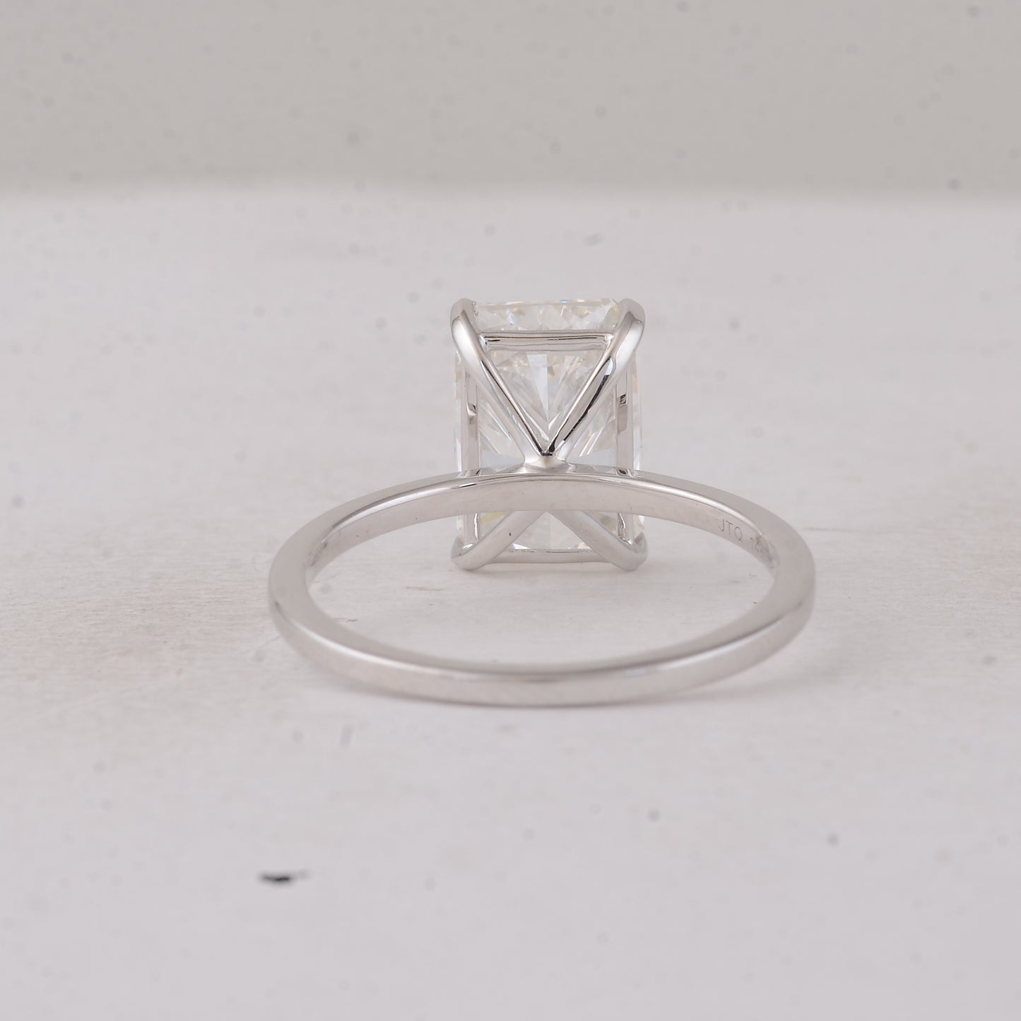 3.06 Carats Lab Grown Diamond 14K Gold Ring