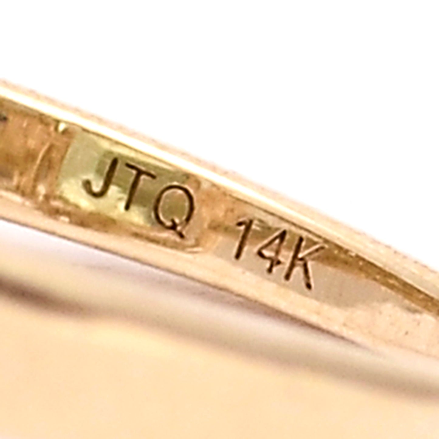 2.66 Ct Octagon Natural Eridot 14K Gold Ring