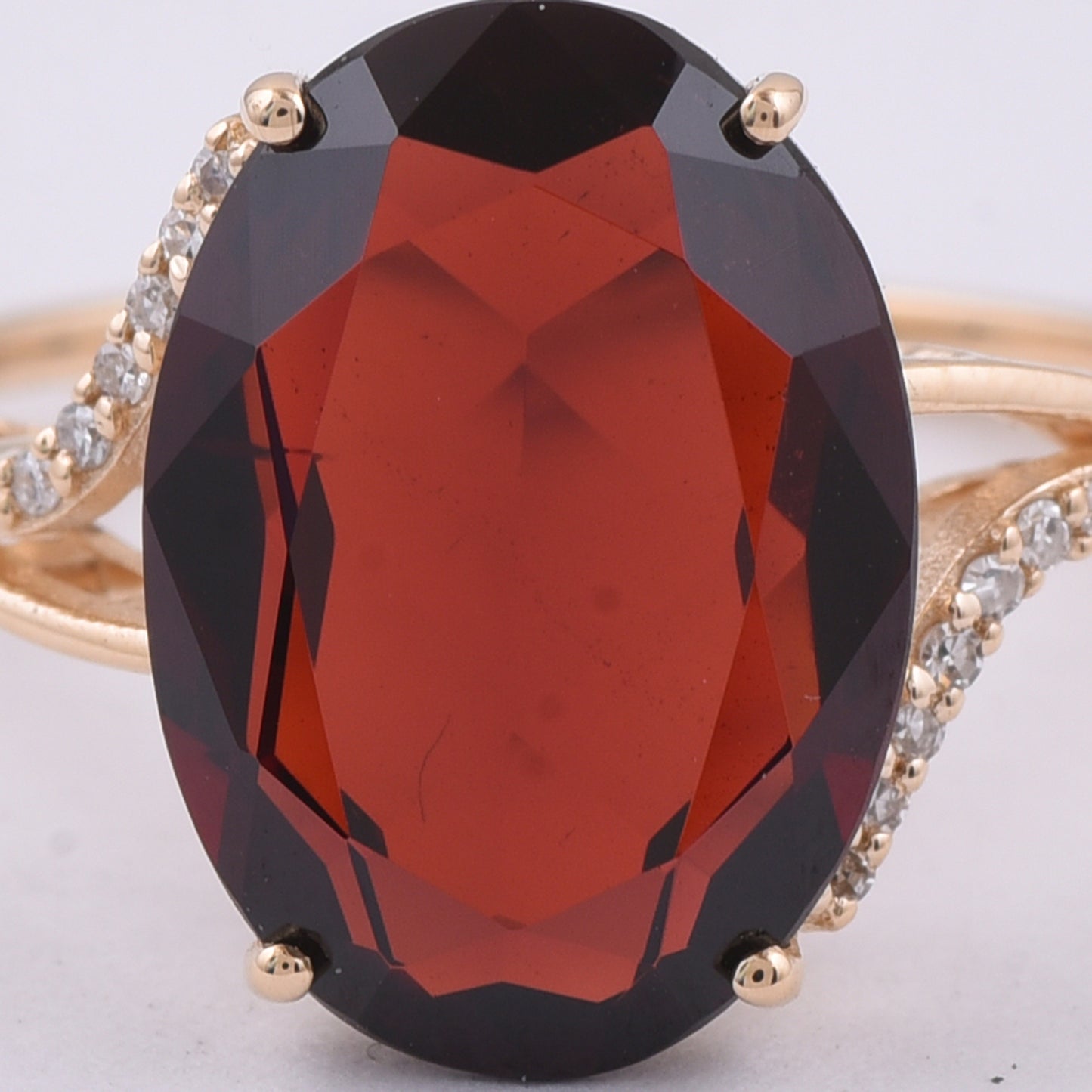 5.84 Ct Oval Natural Garnet 14K Gold Ring