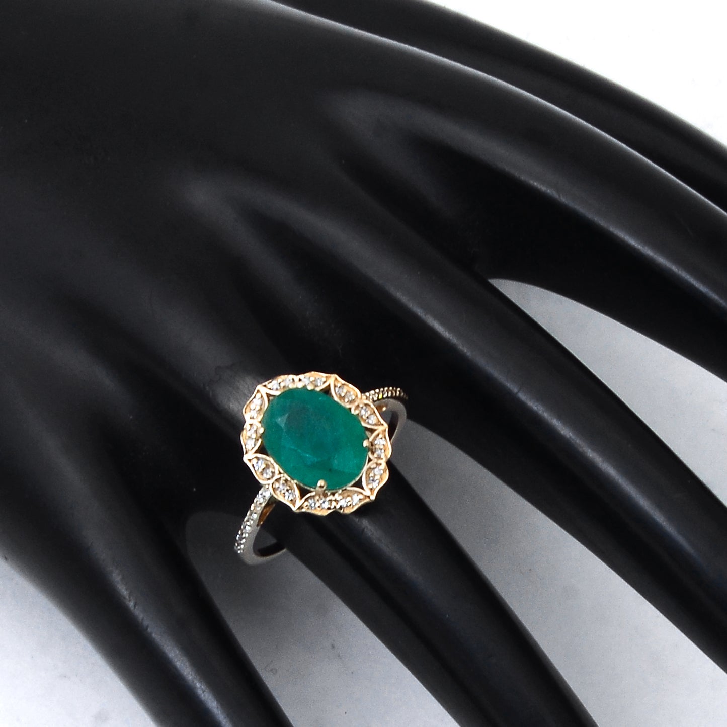 2.38 Ct Oval Mixed Cut Natural Emerald 14K Gold Ring