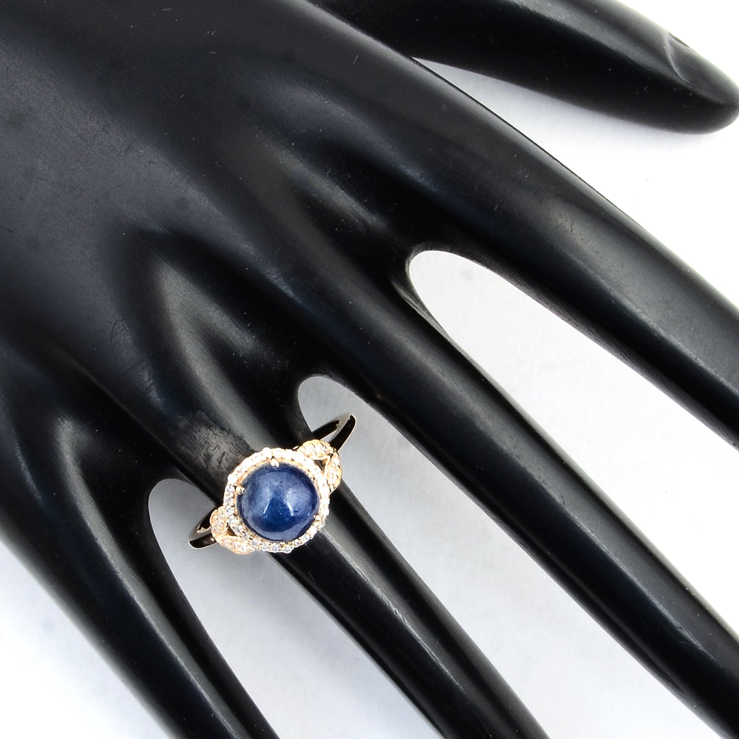 3.16 Ct Round Cabochon Natural Corundum Sapphire 14K Gold Ring