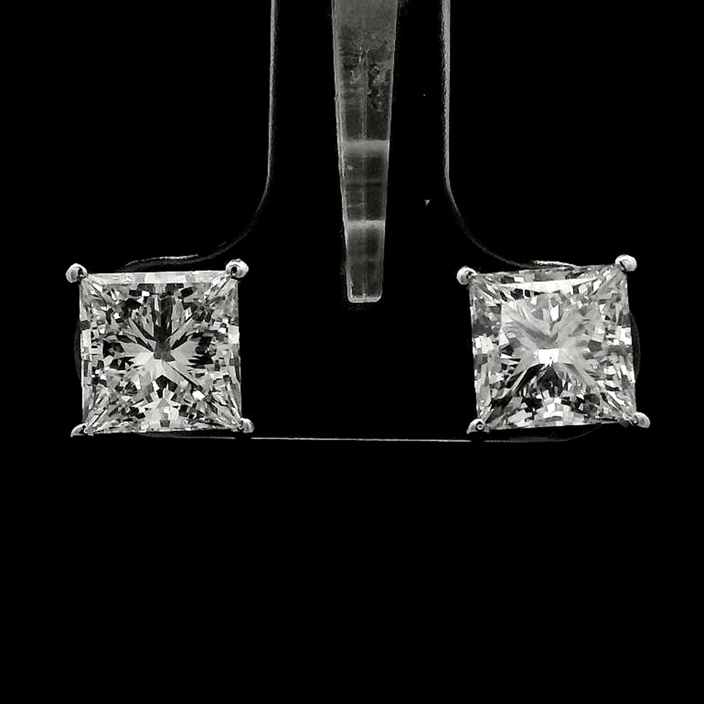 3.49 Carats Lab Grown Diamond 14K Gold Earrings