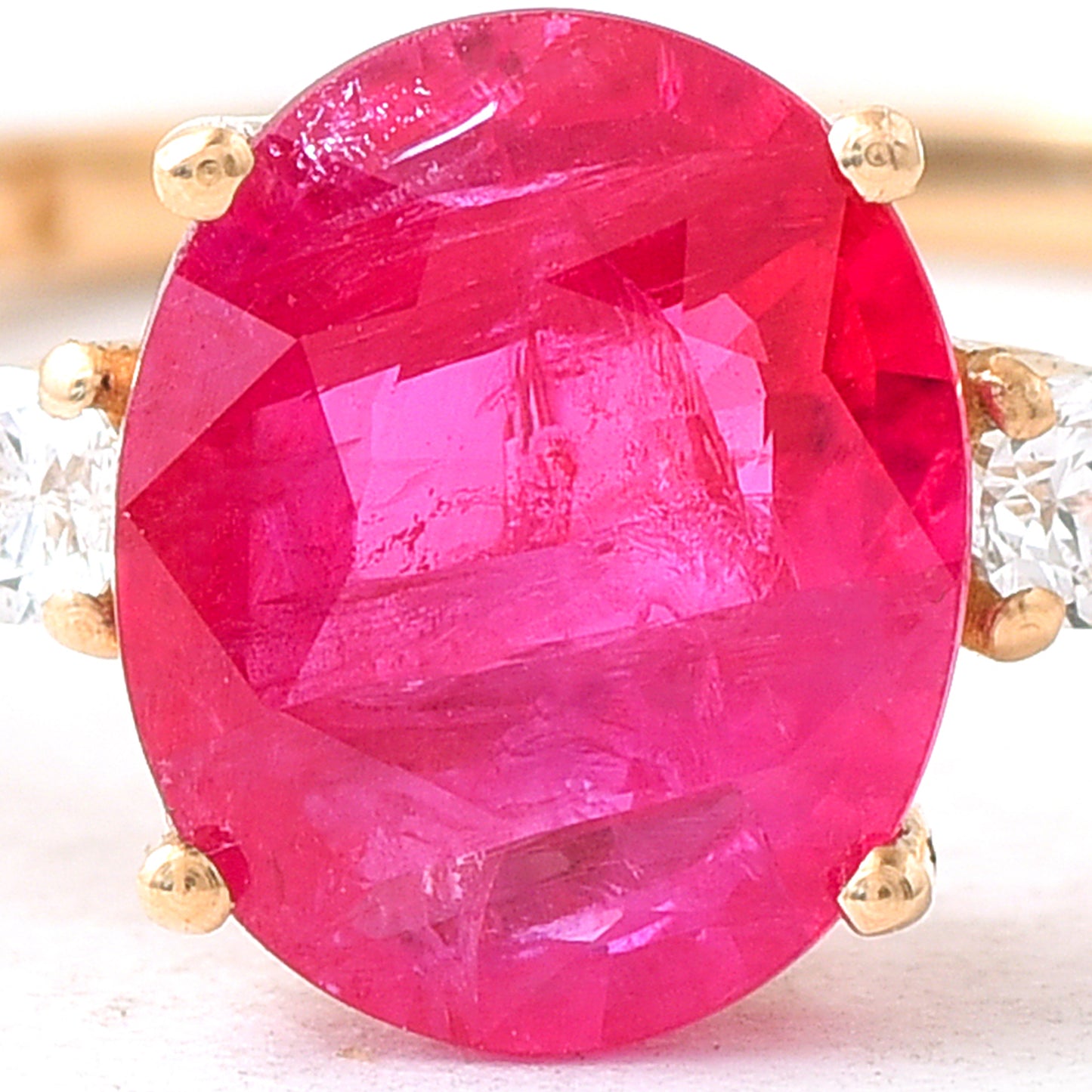 1.70 Ct Oval Ruby 14K Gold Ring