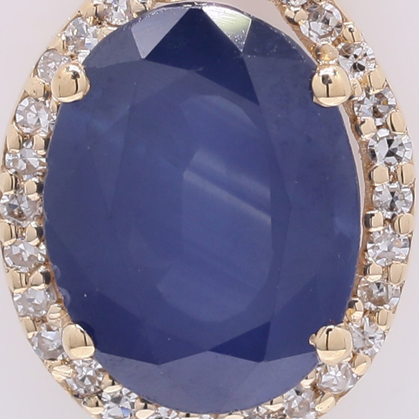 1.94 Ct Oval Mixed Cut Natural Sapphire 14K Gold Pendant