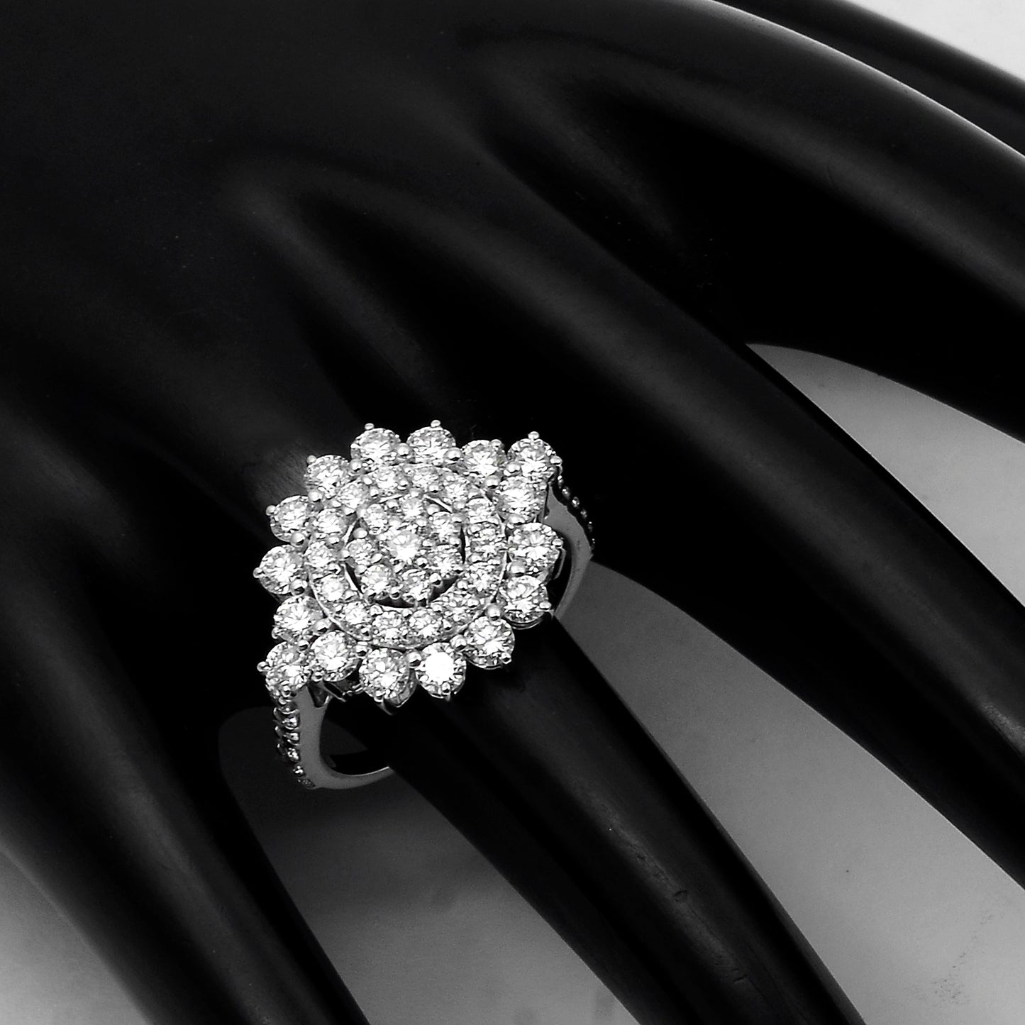 2.06 Carats Lab Grown Diamond 14K Gold Ring