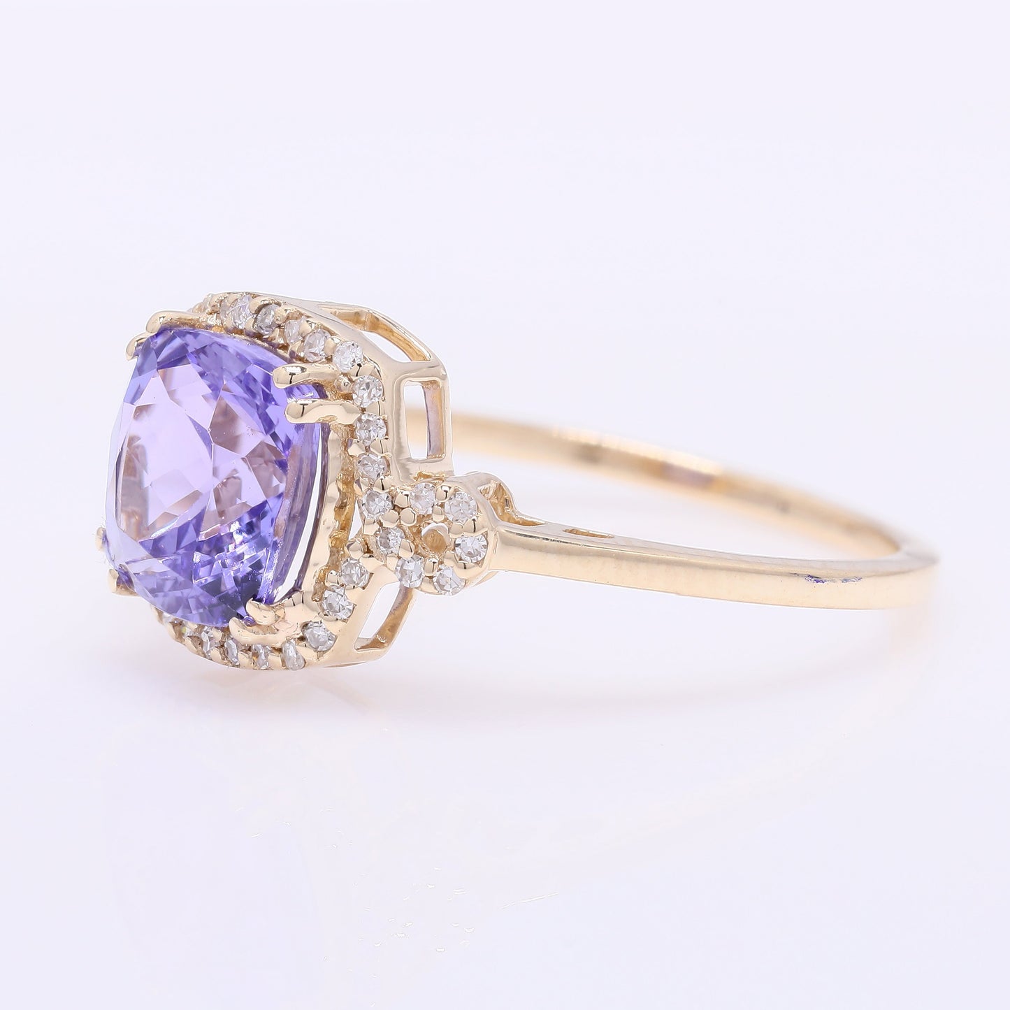 2.42 Ct Cushion Mixed Cut Natural Tanzanite 14K Gold Ring