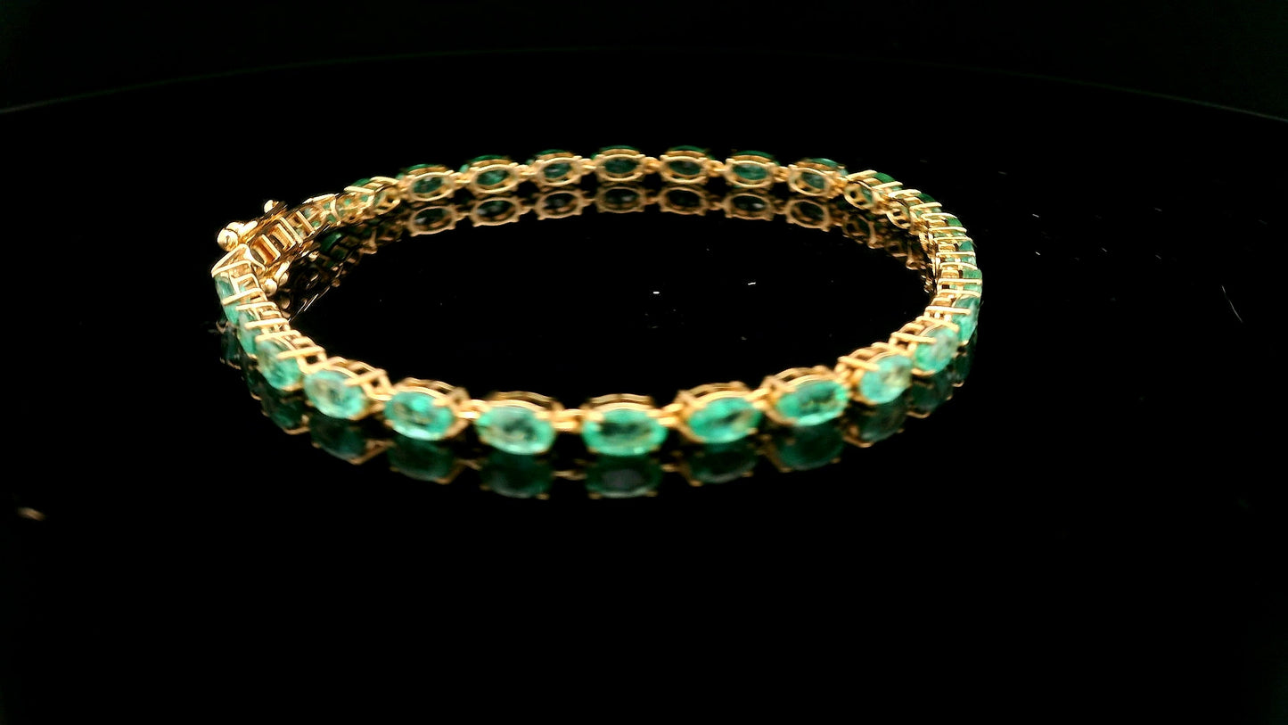 6.07 Ct Oval Emerald 14K Gold Bracelet