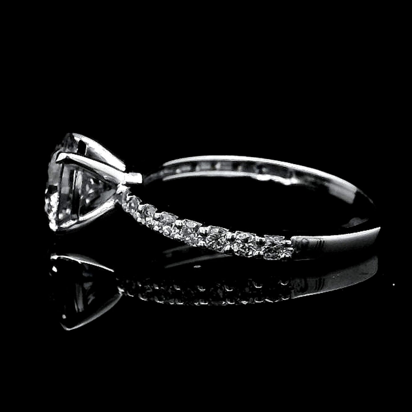 1.93 Carats Lab Grown Diamond 14K Gold Ring