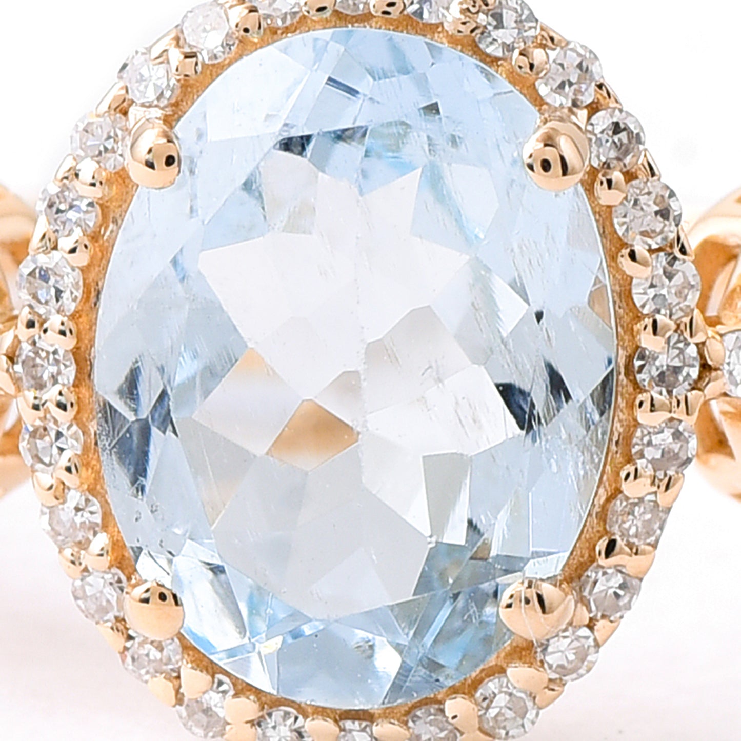 1.65 Ct Oval Mixed Cut Natural Aquamarine 14K Gold Ring