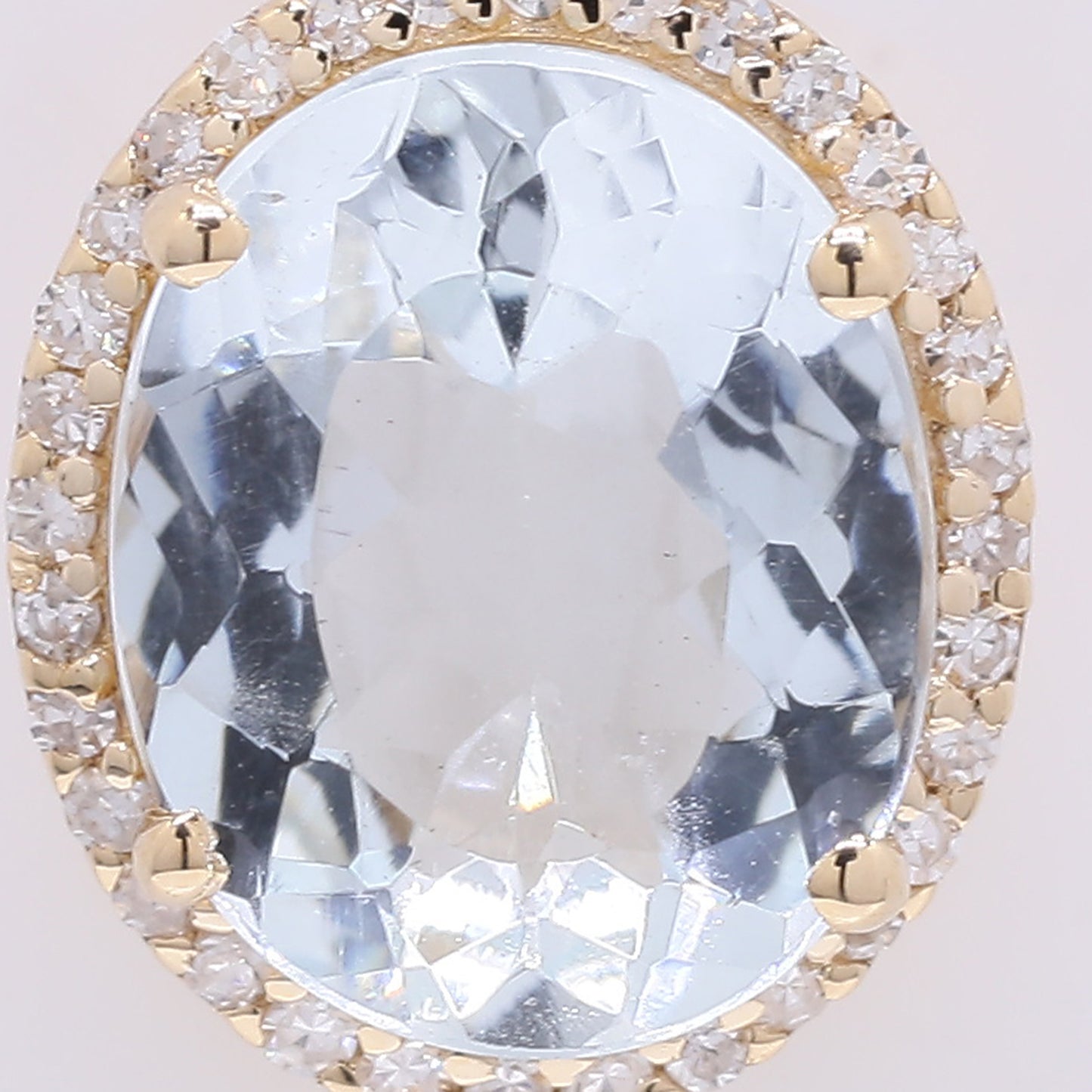 2.16 Ct Oval Mixed Cut Natural Aquamarine 14K Gold Pendant