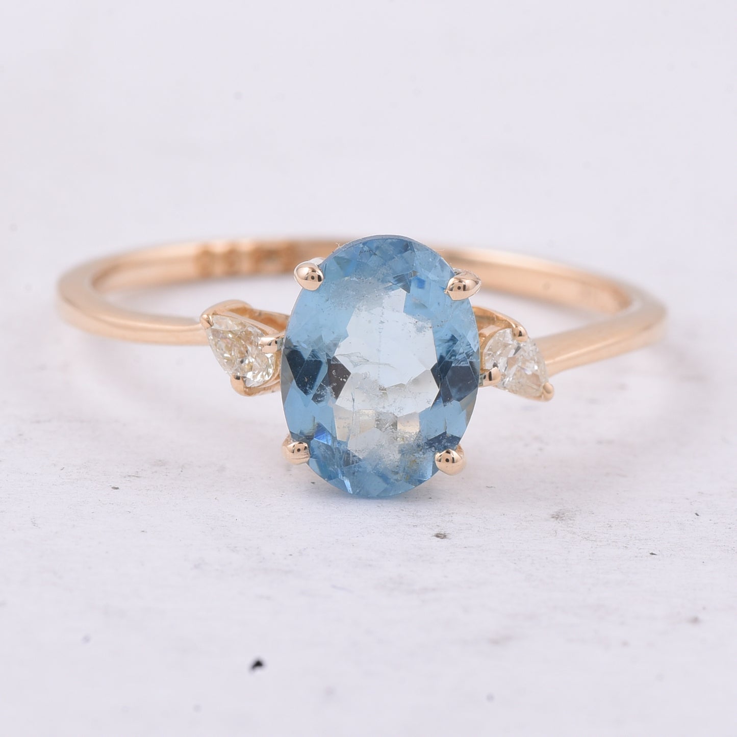 1.25 Ct Oval Natural Aquamarine 14K Gold Ring