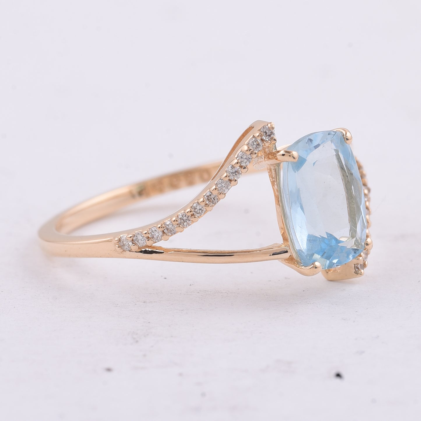 1.20 Ct Cushion Natural Aquamarine 14K Gold Ring