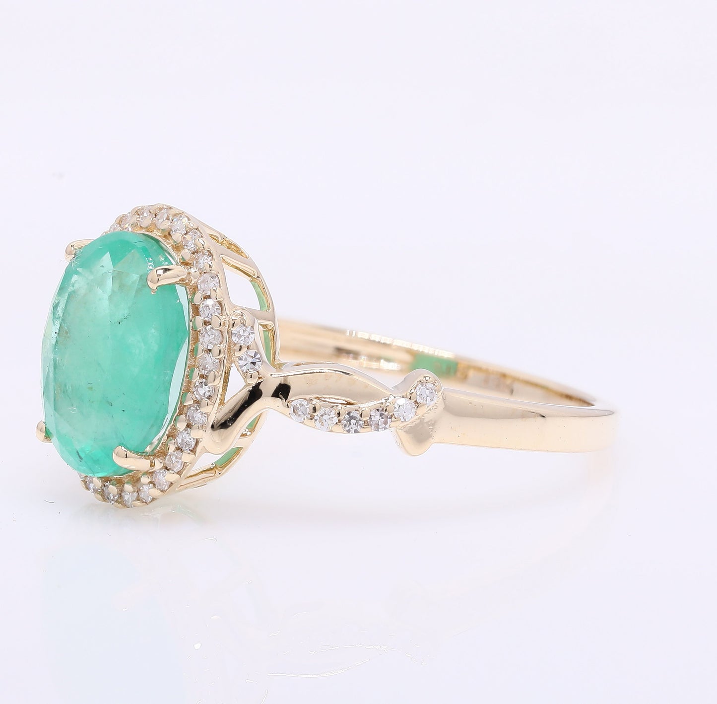 2.30 Ct Oval Mixed Cut Natural Emerald 14K Gold Ring