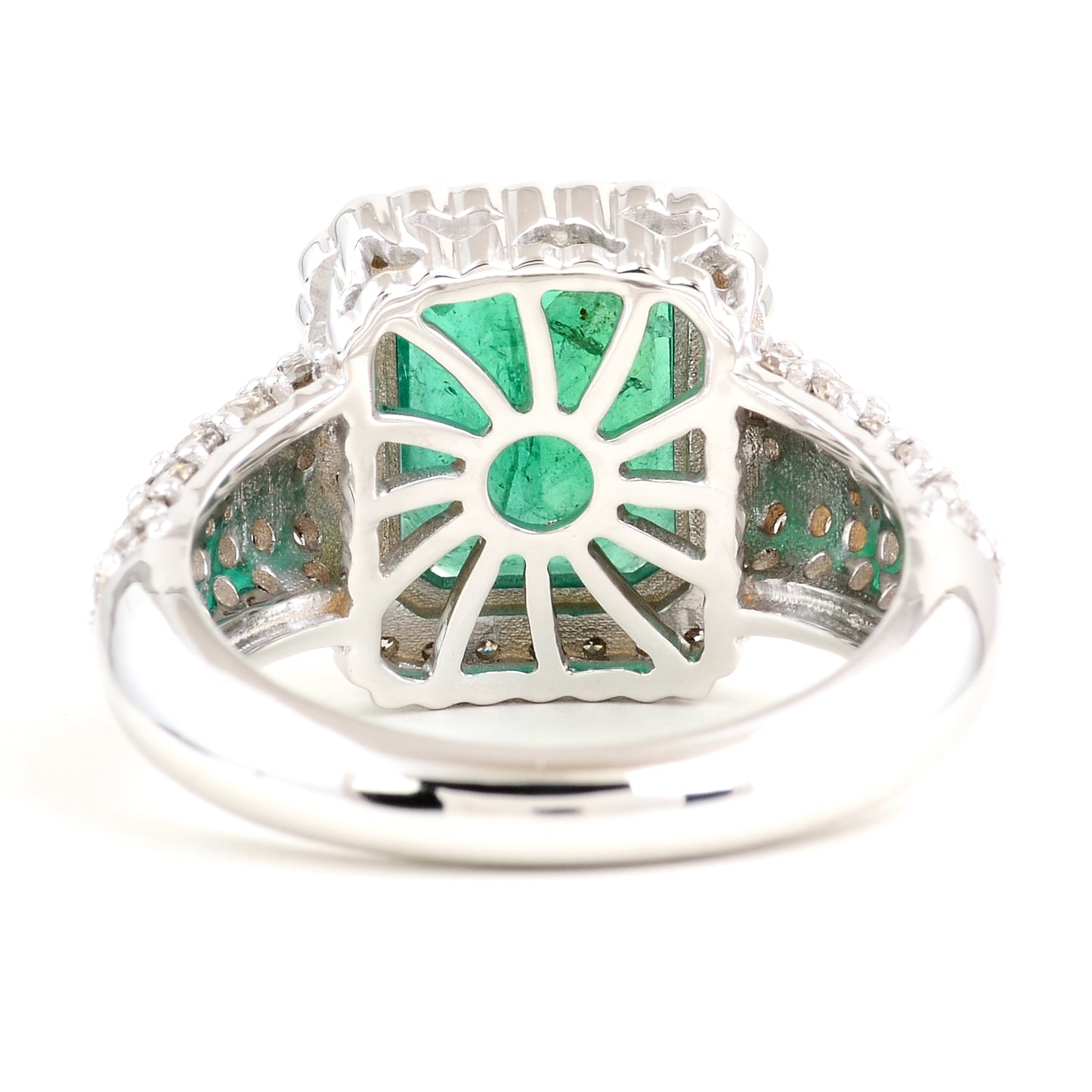 4.17 Carats Emerald 14K Gold Ring