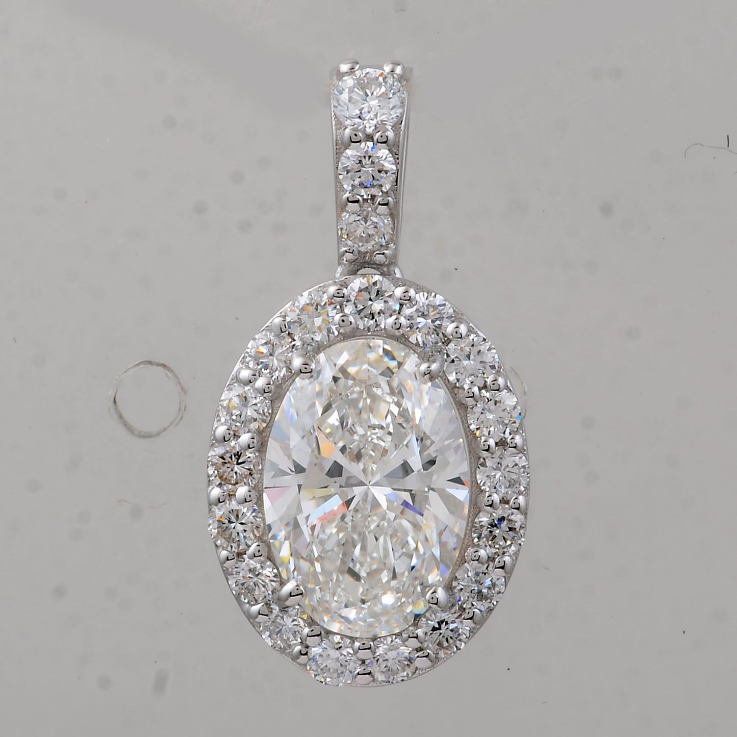 2.57 Carats Lab Grown Diamond 14K Gold Pendant