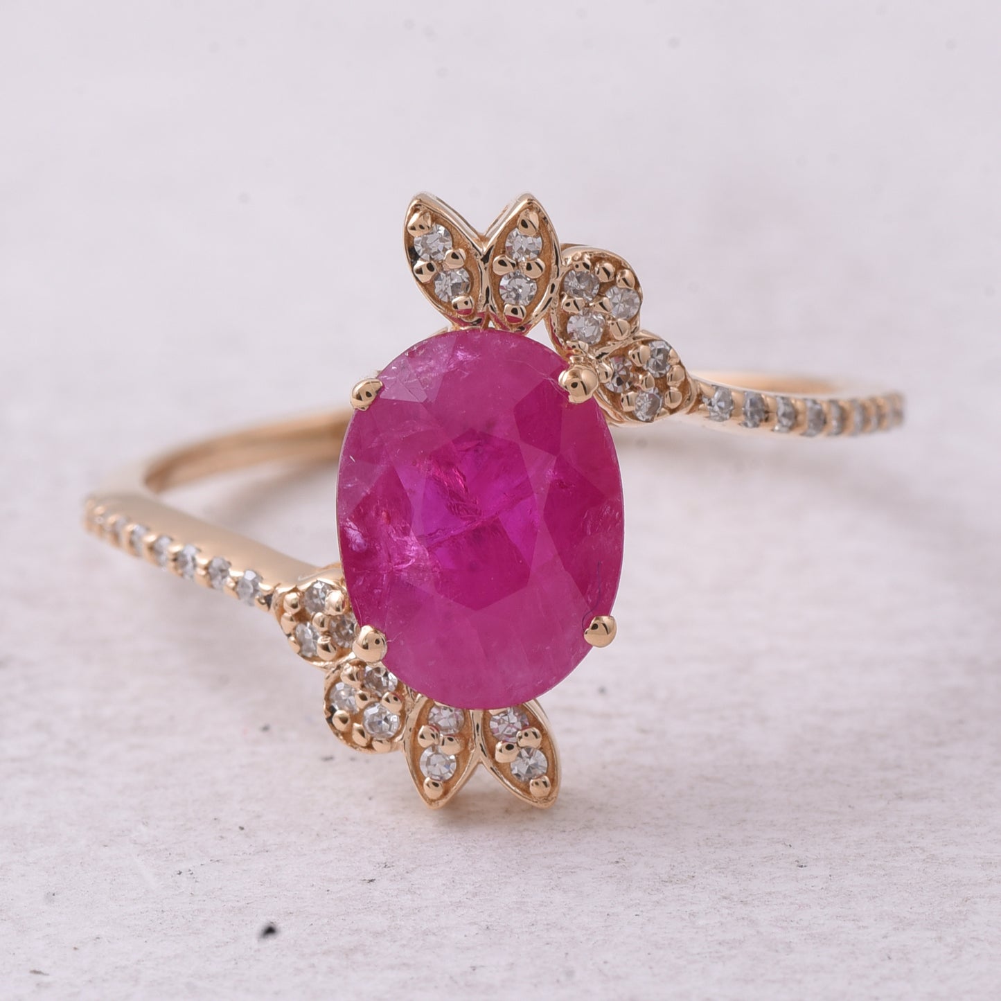 1.92 Ct Oval Mixed Cut Natural Ruby 14K Gold Ring