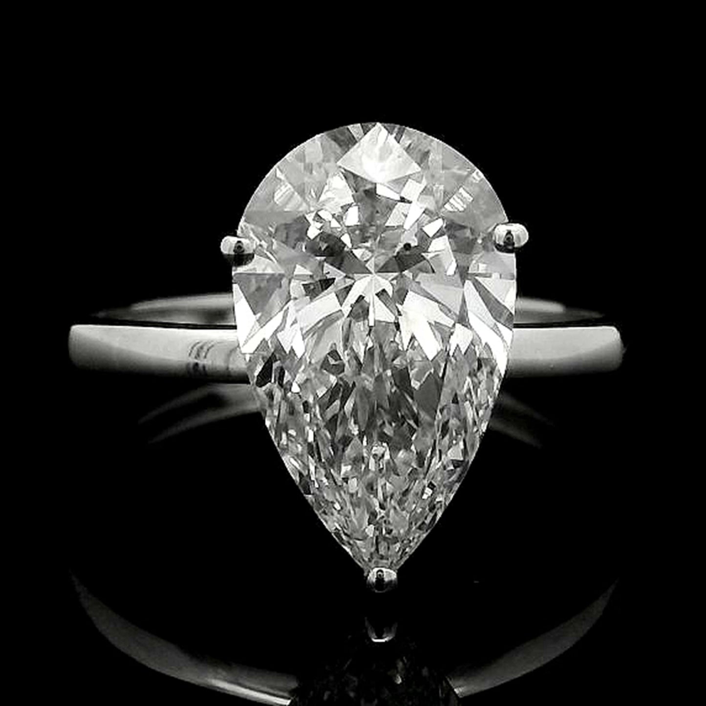 3.05 Carats Lab Grown Diamond 14K Gold Ring