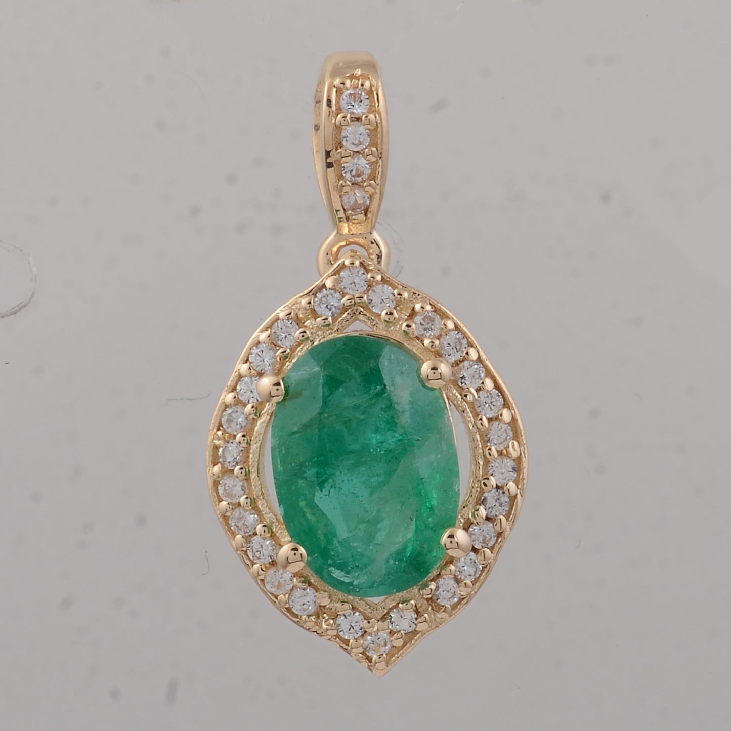 1.25 Ct Oval Emerald 9K Gold Pendant