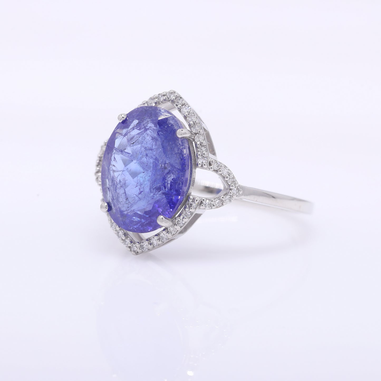 3.82 Ct Oval Mixed Cut Natural Tanzanite 950 Platinum Ring