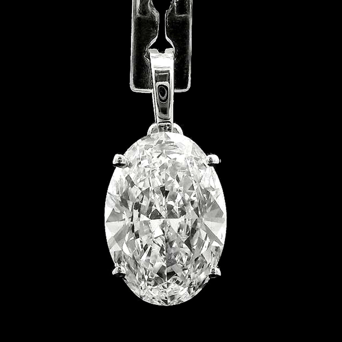 2.40 Carats Lab Grown Diamond 14K Gold Pendant