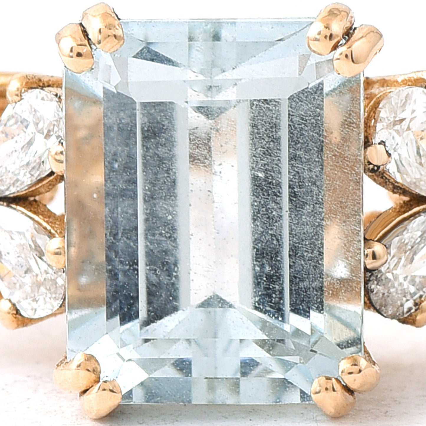 2.65 Ct Octagon Aquamarine 14K Gold Ring