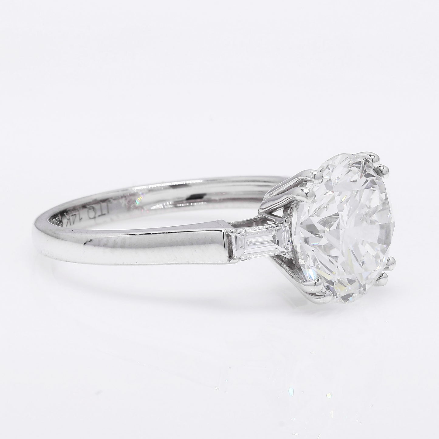 4.07 Ct Round Brilliant Lab Grown Diamond 14K Gold Ring