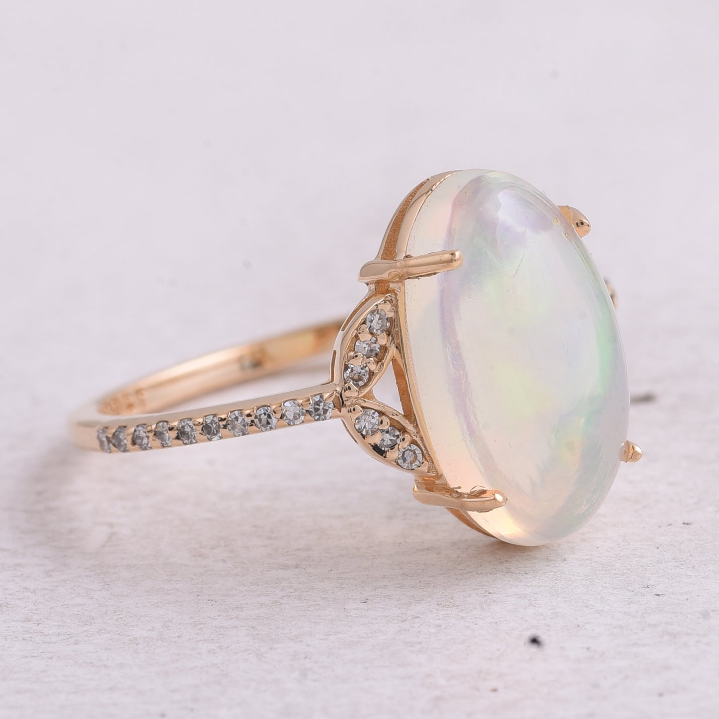 2.52 Ct Oval Cabochon Cut Natural Opal 14K Gold Ring
