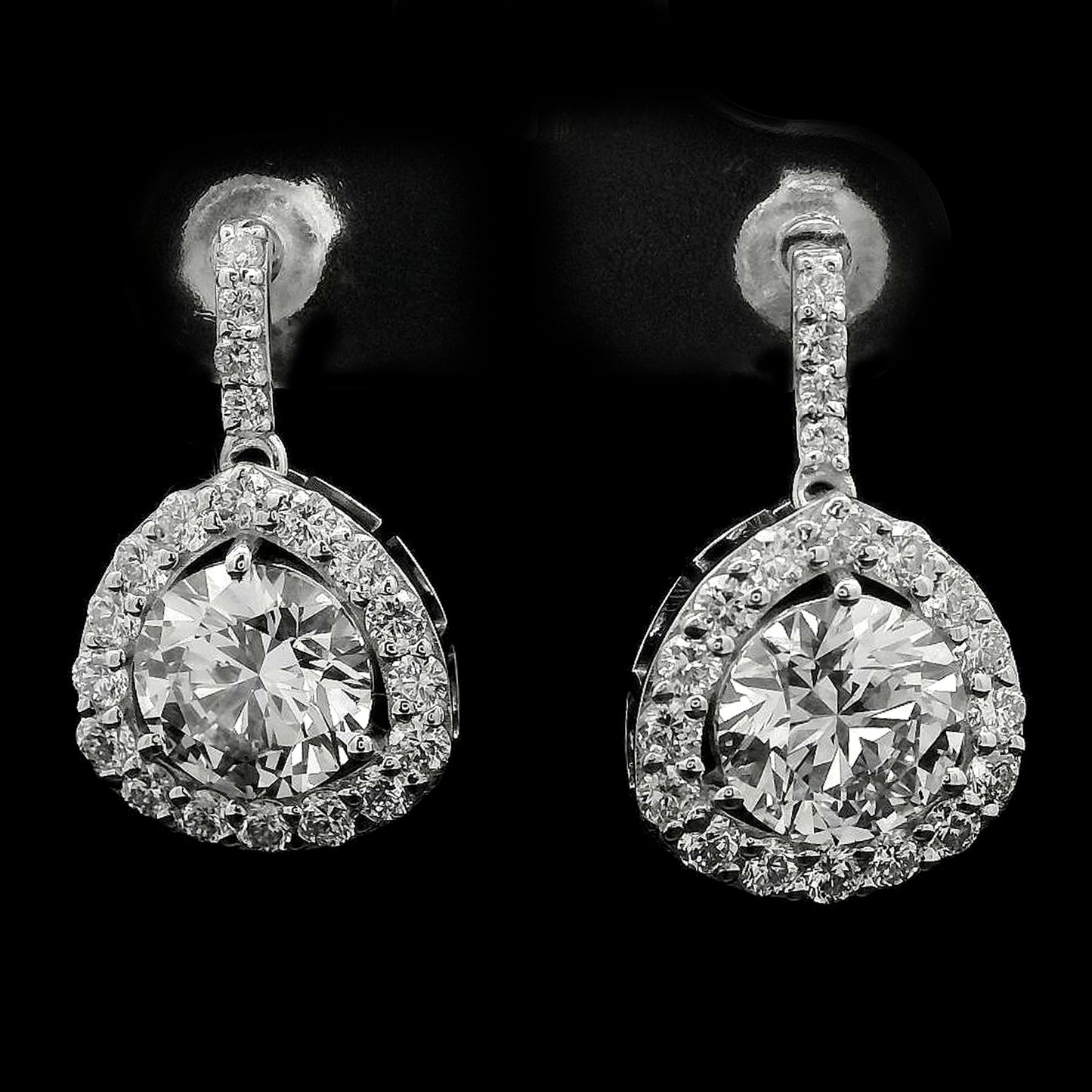 4.05 Carats Lab Grown Diamond 14K Gold Earrings