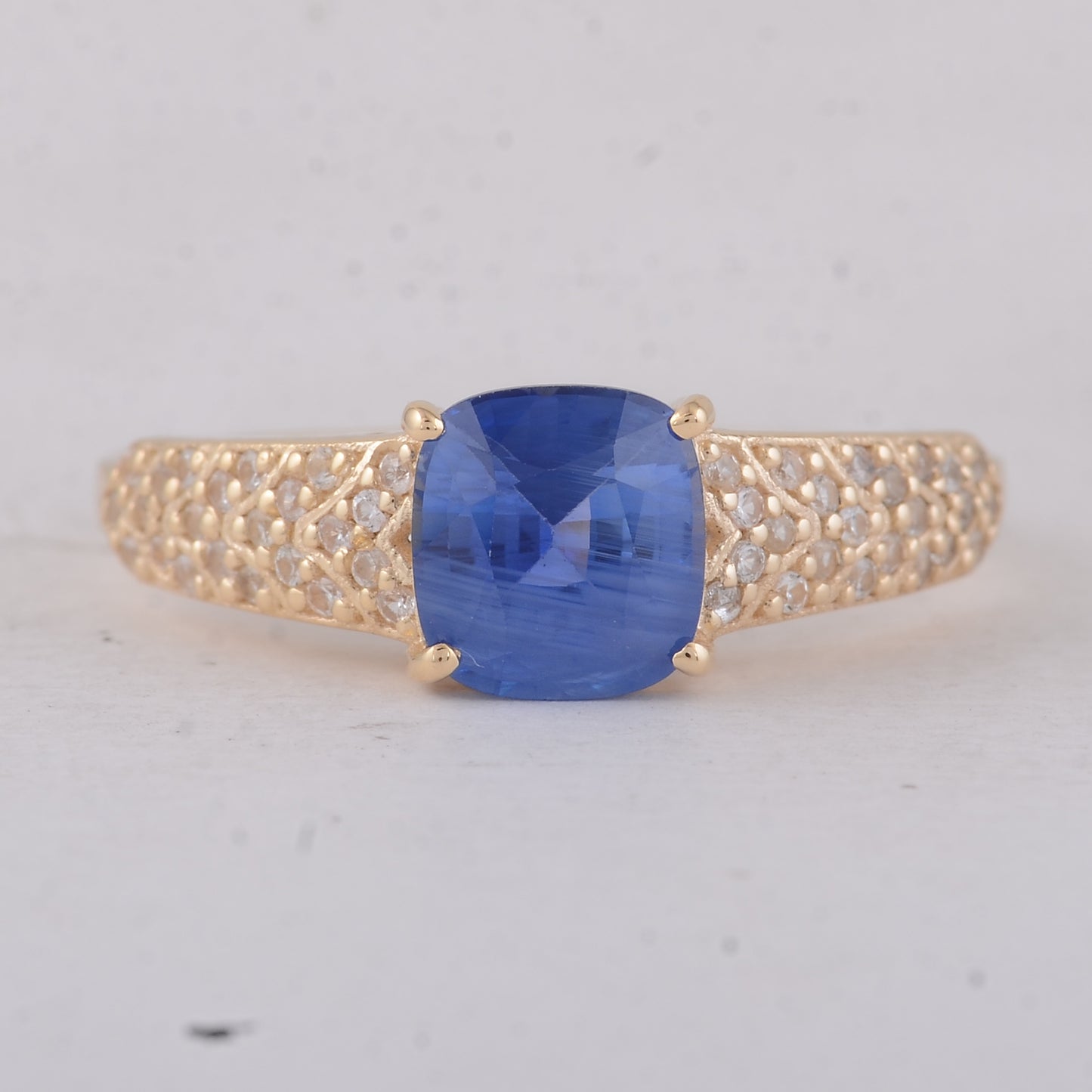 1.78 Ct Cushion Sapphire 9K Gold Ring