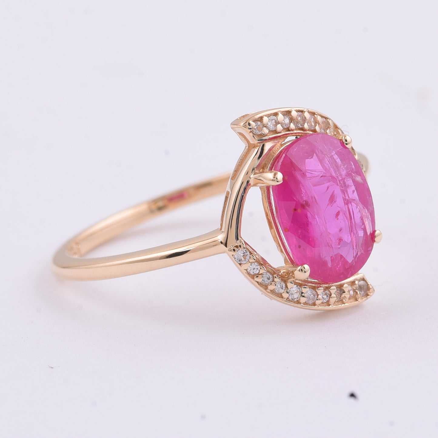 1.96 Ct Oval Natural Ruby 14K Gold Ring