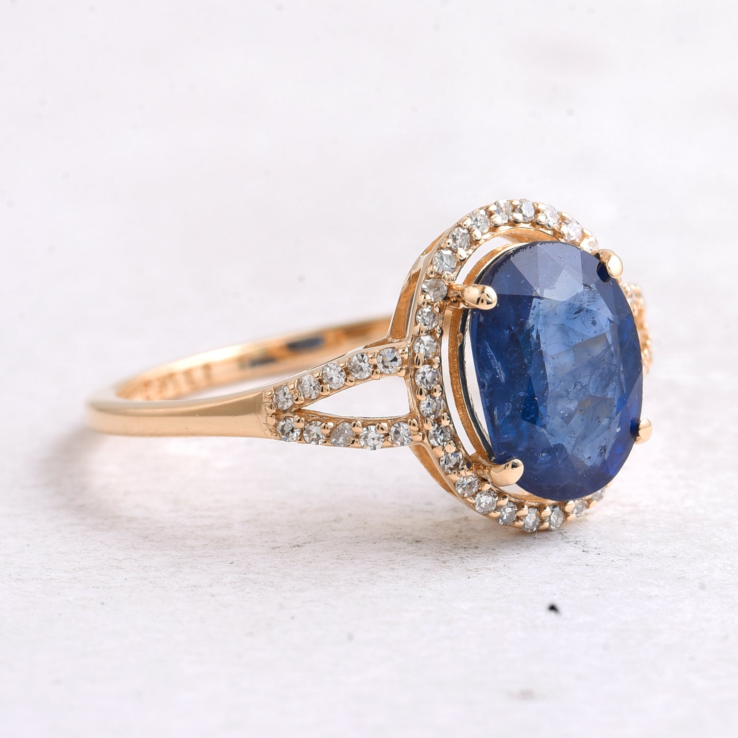 2.49 Ct Oval Mixed Cut Natural Sapphire 14K Gold Ring